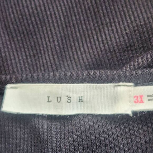 Lush Black Ribbed Knit Top with Drawstring Ruching Size 3X Plus Size Black Top - Picture 6 of 9